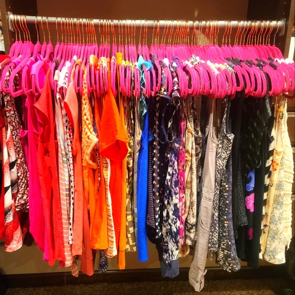 Bookmark my closet - Picture 2 of 2